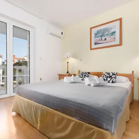 Apartment Lucija Pjescana Uvala