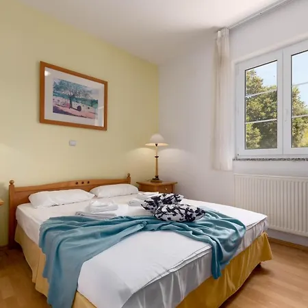 Apartment Lucija