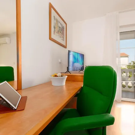 Lucija Apartment