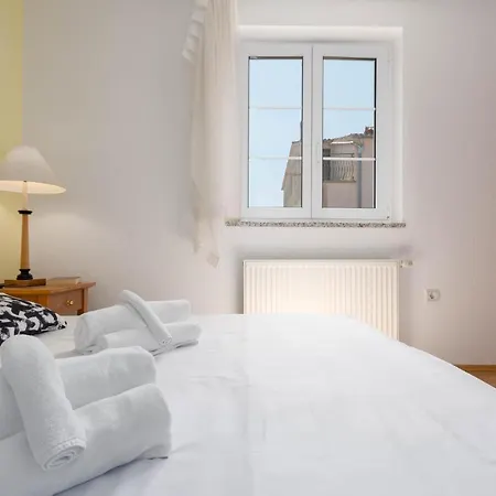 Lucija Apartment