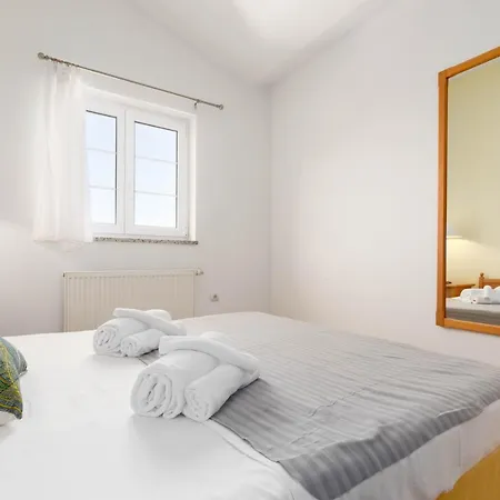 Apartament Lucija