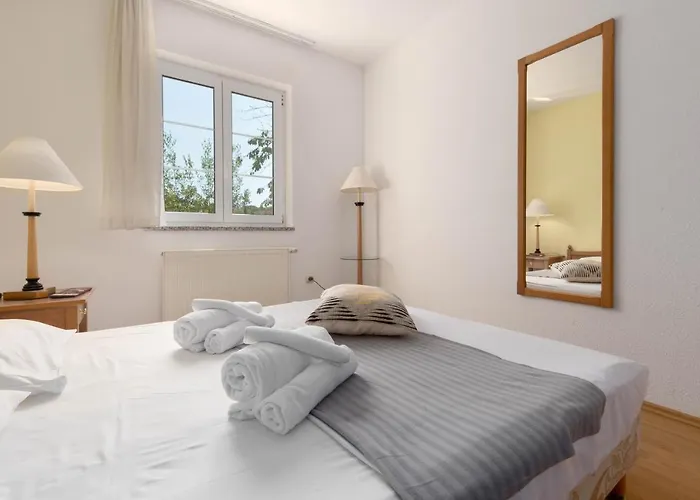 Lucija Pjescana Uvala