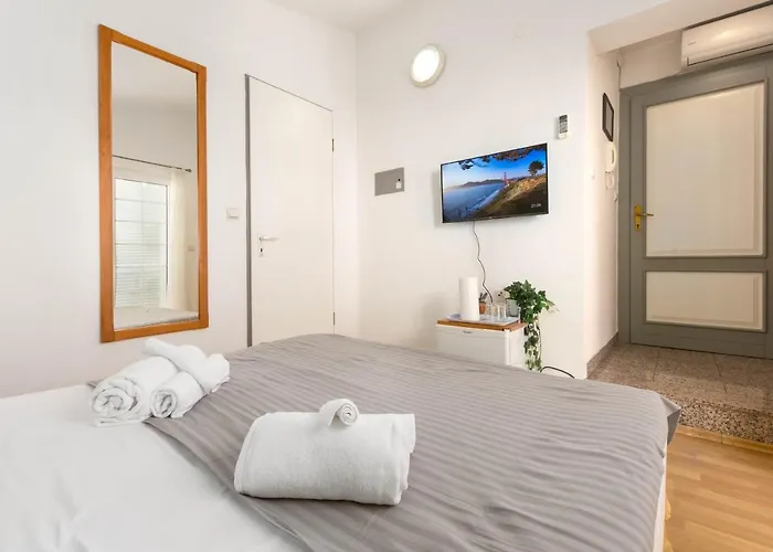 Lucija Appartement *